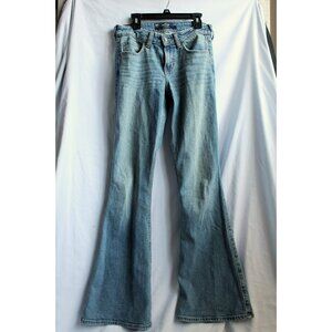 Hollister Low Rise Flare Vintage Stretch Jeans Size 000 / 23 Medium wash
